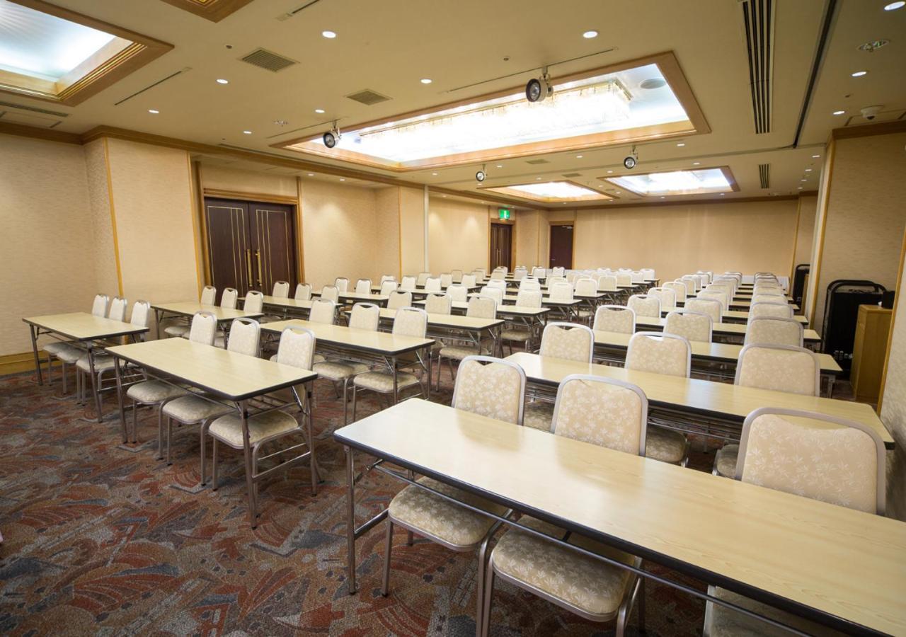 Hotel Claiton Esaka Суита Екстериор снимка